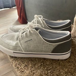 Mens Tommy Hilfiger boat shoes sz 11.5 gray